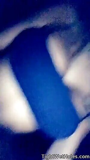 Lynaritaa Slight Nip Slip