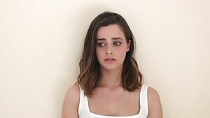 Holly Earl