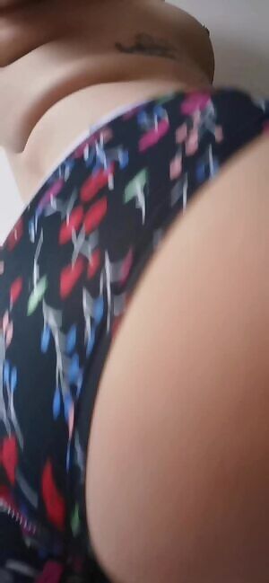 NUDES, CAM, SEXTING AND COCK RATINGS FOR YOUR QUARANTINE 🔥 Kik: lucifersuicidexxx / snap: lucifersgxxx