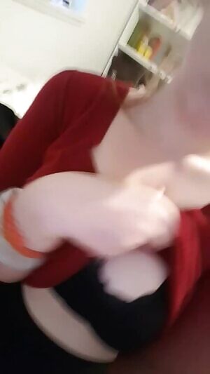 Nursing bra reveal and drop! Happy holidays <3