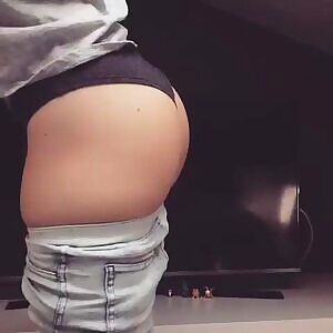 For those of you who like ass - here is mine.