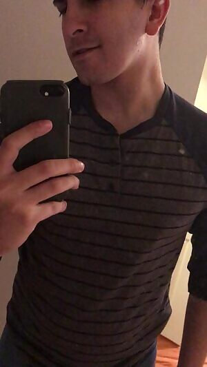 GIF Smirk & a bulge I’ve had all day at work...