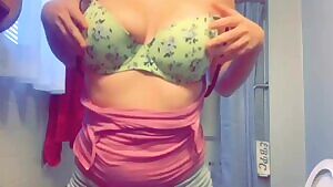 I’m back with a slo-mo reveal and drop for you