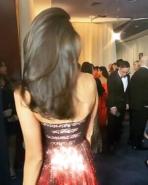 Nina Dobrev