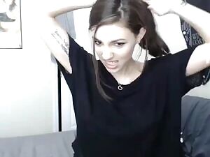 Baggy tops get me every time