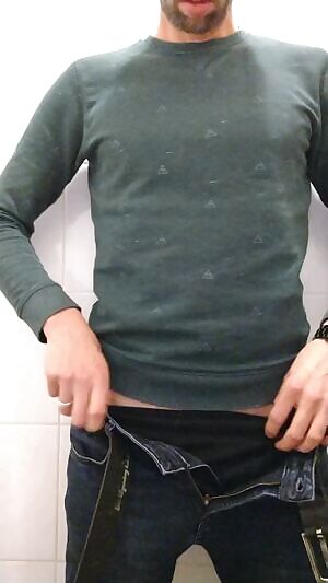 What's a beard without a jumping boner?? 37M