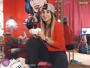 Kloe_18: 