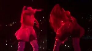 shaking her ass