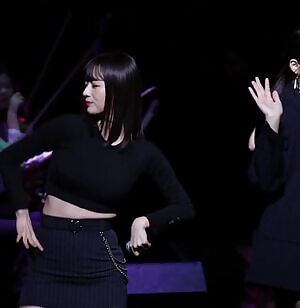 Apink - Bomi's Big Boobs