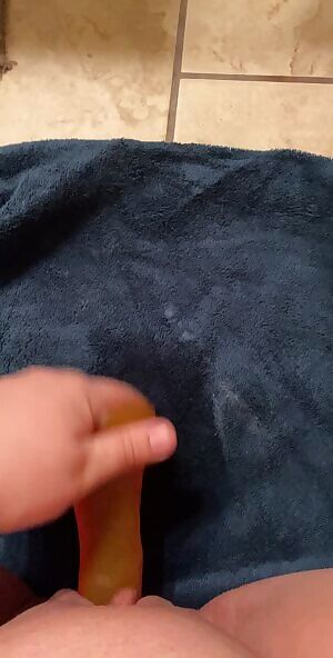I love fucking myself after i squirt 💦💦 20