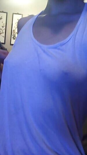 This shirt is so comfy ☺️