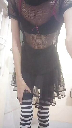 Showing off my clit 😉