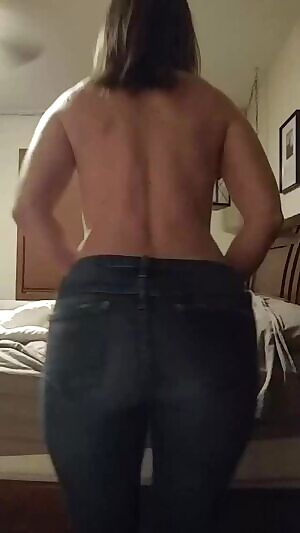 40/Iowa/hotwife......a bit of a size queen.