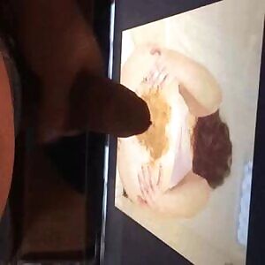 I love seeing fans getting off to my dirty ass!