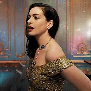 I want to fuck Anne Hathaway’s face every time I see her big movie star smile