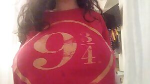 What's hiding under my XXXL Harry Potter t-shirt