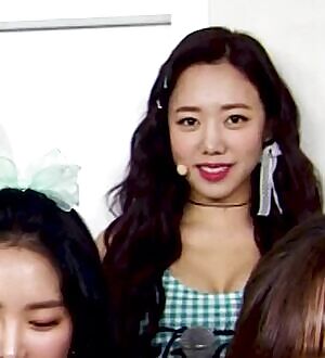 Apink - Namjoo's Huge Cleavage