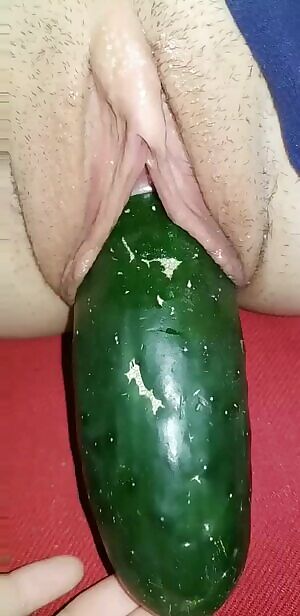 Creamy cucumber play