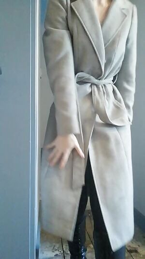 Nobody questions a big coat when it's cold 😉