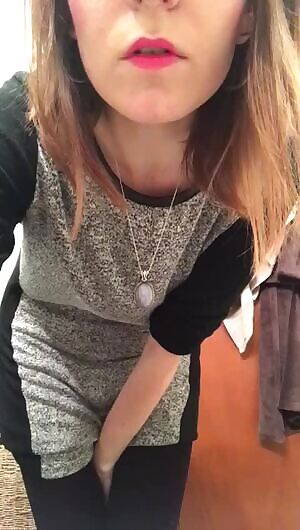 like my new nail color pappi!?