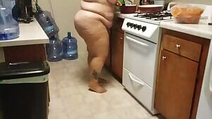 Naked kitchen stuff