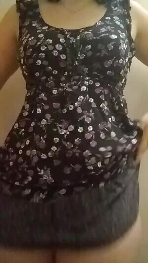 Oops, I guess I forgot to wear underwear today 😘💦♥️