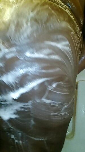 Slip and slide right inside...😈🚿🍑