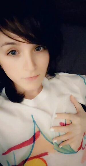 my boobs hurt and it's making me horny >w<