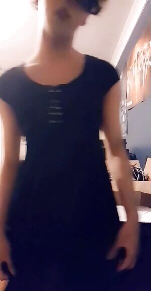 What's under my dress 🤔