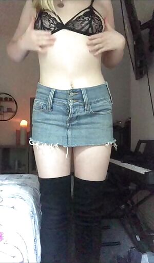 Dancing in my tiny skirt and thigh boots🤭