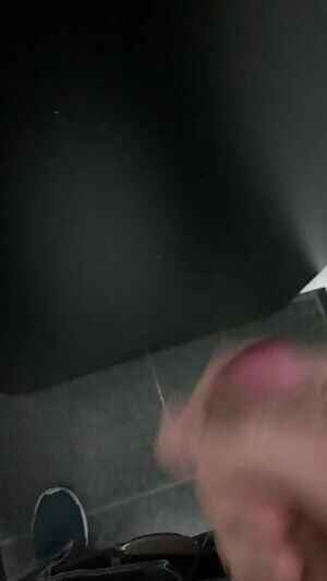 Got horny during work time