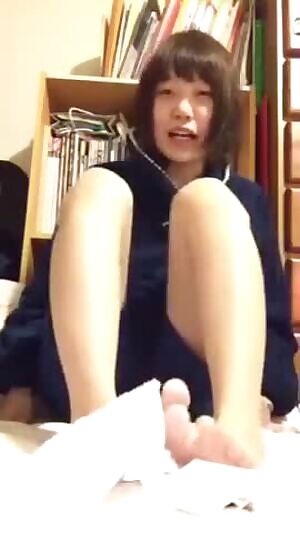 Our first post on Reddit 😃 Hopefully footjobs are welcome here.