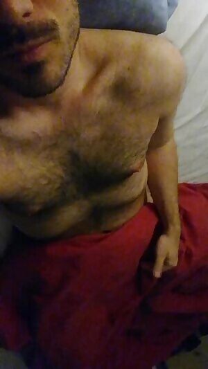 Bonjour, this is how i wake up this morning.. wanna join me ? I would love to know what you would like to do to start the day.. French toast ? French kiss ? Ma langue entre tes jambes ?