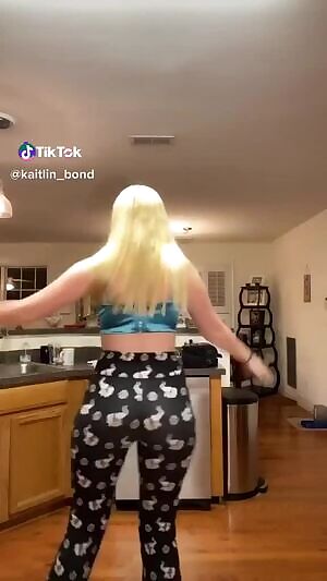 Booty jiggles