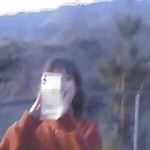 To bad the quality is crap. But seeing Maisie Williams dance like that in bikini gets me so hard, i need to jerk off now. Damn that girl and her tight body!