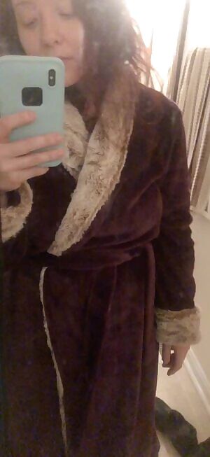 I know, my mirror is dirty af