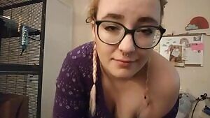 I just got out of the shower but I'm still wet 💦 Want to get dirty with me? +2Cam and