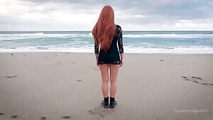 ManyVids didn't choose me but the people and votes did so I wanted to thank you all for voting and your support! Also, this video took a freezing while to film and it was fun! ❤