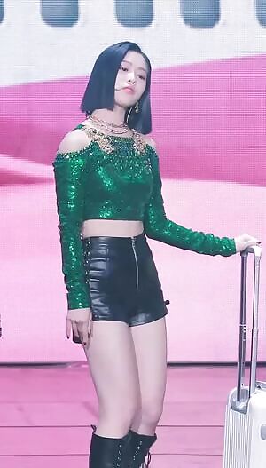 ITZY - Ryujin