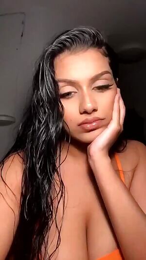 UK Bengali hottie