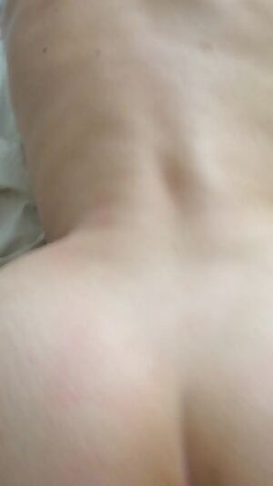 I love feeling his cum on my 🍑