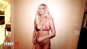 Kate Upton showing off her dance moves