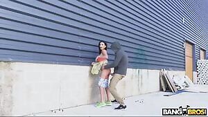 PublicBang - Alyssia Kent