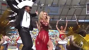 Shakira got the moves
