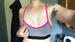 Itty bitty jiggle