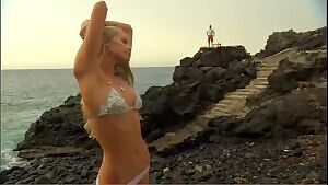 Tori Praver armpits