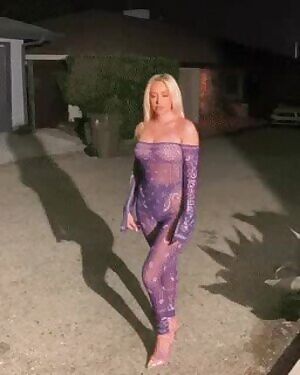 Anastasia Karanikolaou AKA @stassiebaby 😍