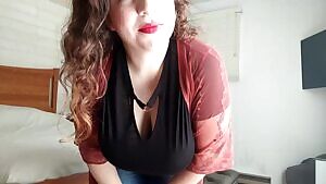 Stripping down for r/BBW 😘