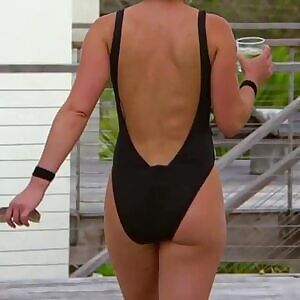 Renee is so fucking hot