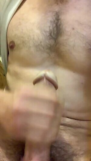 Enjoy me blowing my load 😘